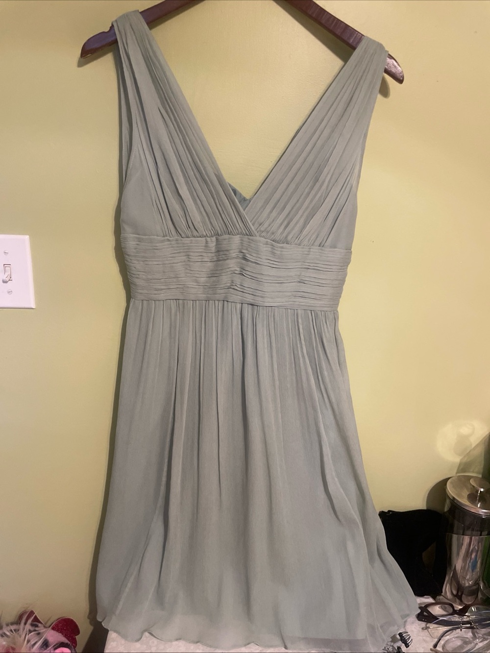 J Crew Sage Green V-Neck Pleated Women's Dress Sz 4